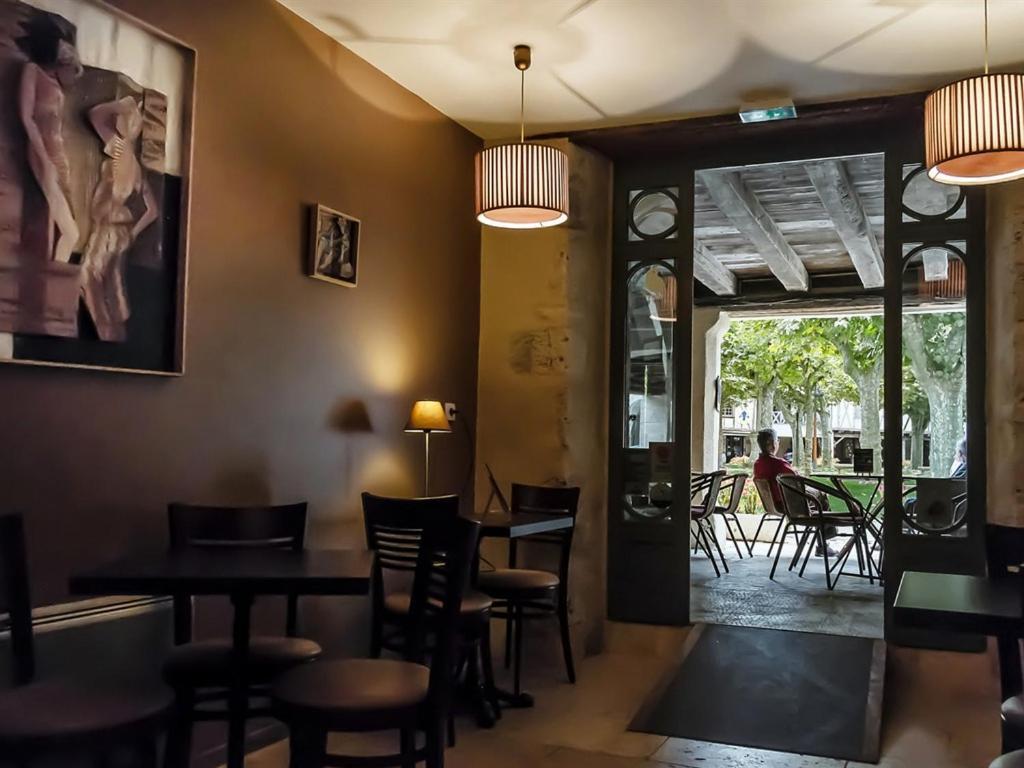 Du Cote De Chez Jeanne Hotel Fourcès Екстериор снимка