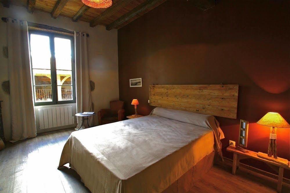 Du Cote De Chez Jeanne Hotel Fourcès Екстериор снимка